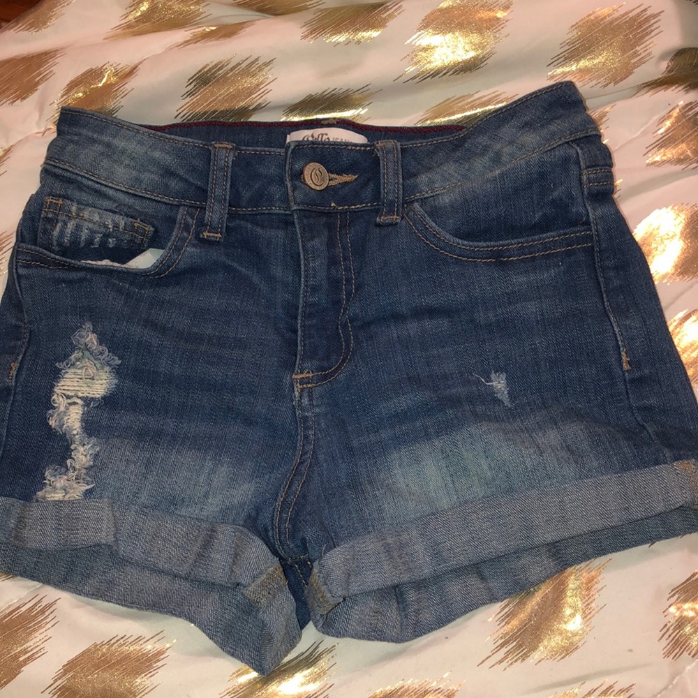 Size small cello jean shorts